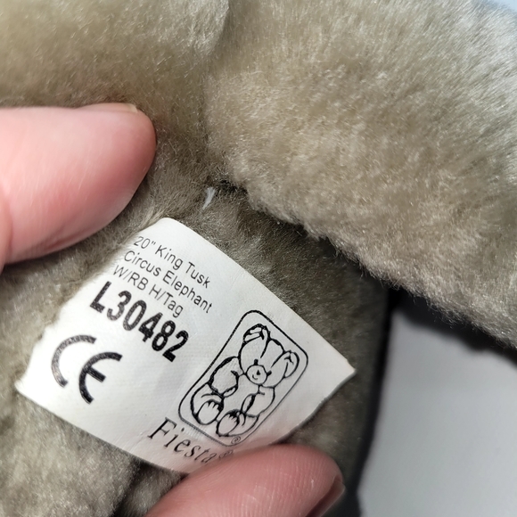 RINGLING BROTHER BARNUM & BAILEY Elephant King Tusk Plush 20" Fiesta Co - Picture 4 of 7